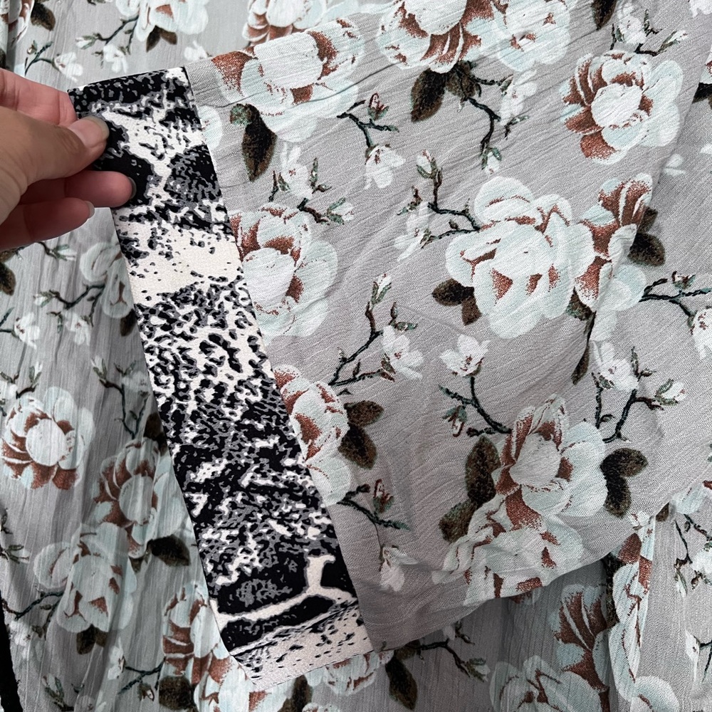 Pol Open Kimono With Tassel Drawstring - image 5